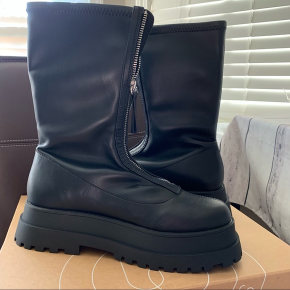 New 💗 Urban outfitters UO Zola Zip Platform Boot - Picture 2 of 5